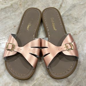 Saltwater slides rose gold